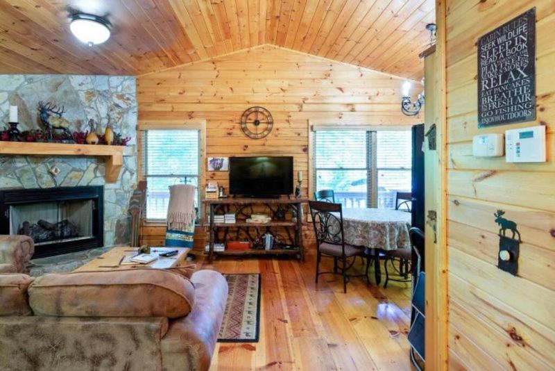 Mountain Spirit Cabin - Fireplace And Hot Tub Villa Blue Ridge Buitenkant foto