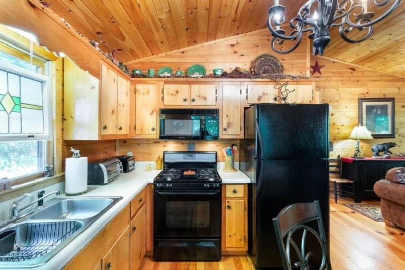 Mountain Spirit Cabin - Fireplace And Hot Tub Villa Blue Ridge Buitenkant foto